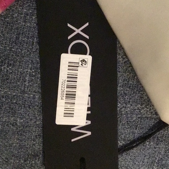 Wildfox sequin halter top - Picture 6 of 6